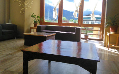 hotel dharma resort